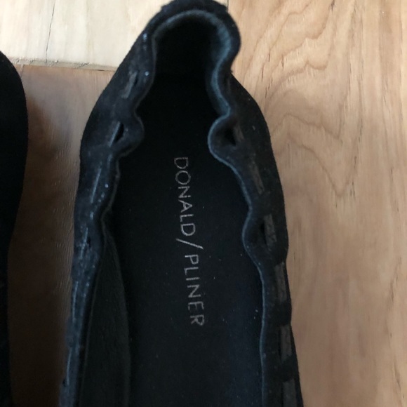 Donald Pliner flats (like new) - Picture 8 of 8